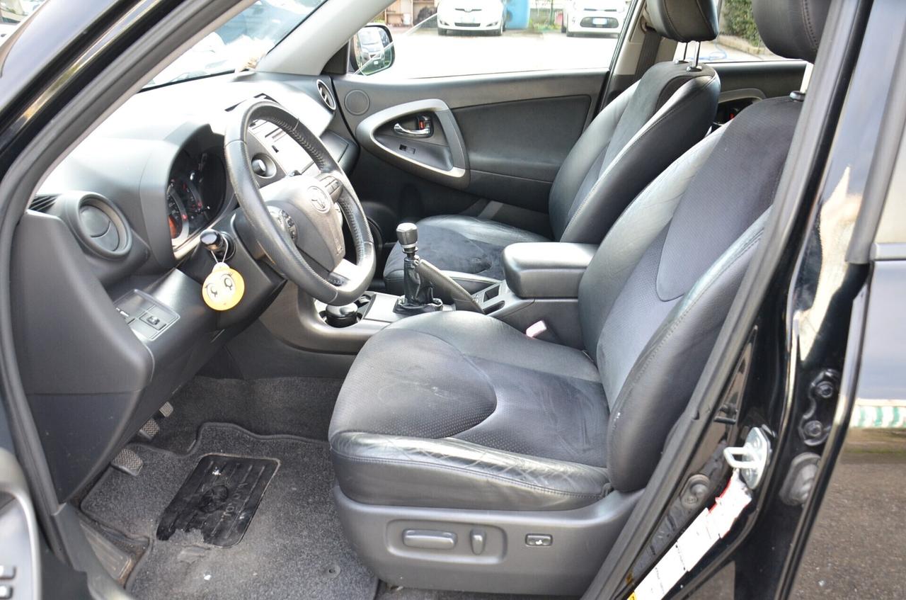 Toyota RAV 4 RAV4 2.2 D-4D 150 CV Lounge