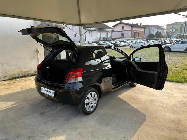 TOYOTA Yaris 1.0 3 porte OK NEPATENTATI BLUETHOOT
