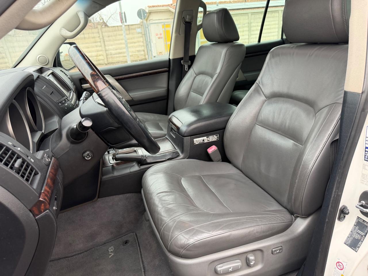 Toyota Land Cruiser 200 V8 4.5 7 p. MOTORE NUOVO !