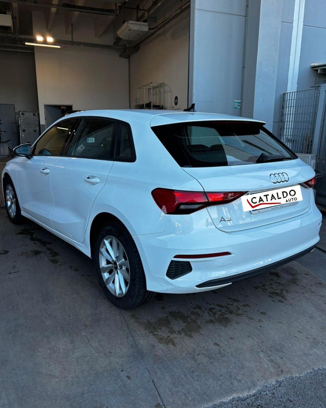 Audi A3 Sedan 30 TFSI Business