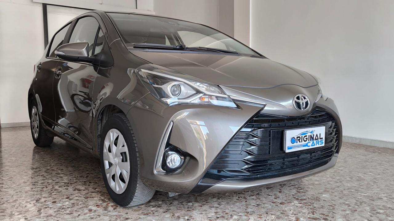 Toyota Yaris 1.0 5 porte Lounge