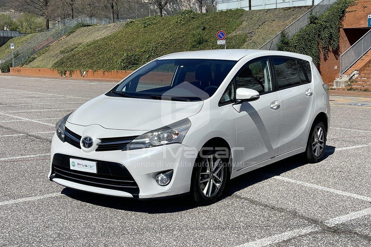 TOYOTA Verso 1.6 D-4D Active