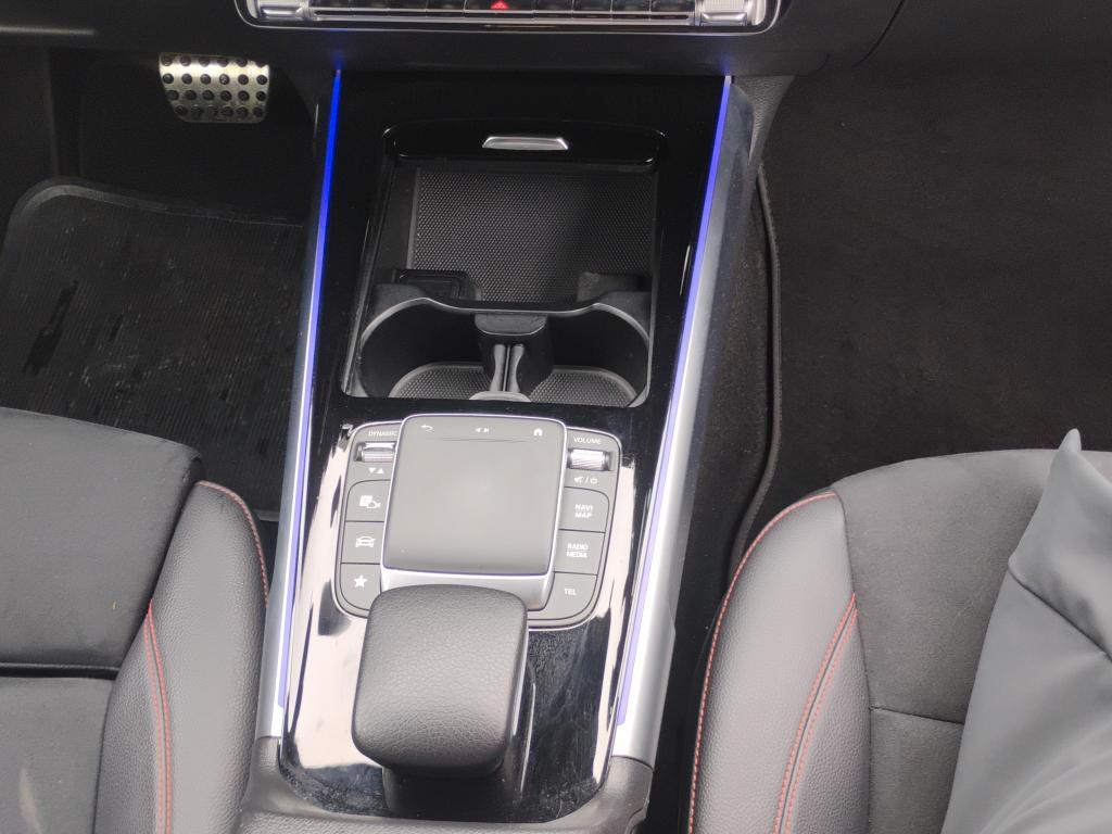 Mercedes GLB 200 d Premium auto.TELECAMERA.CERCHI 19