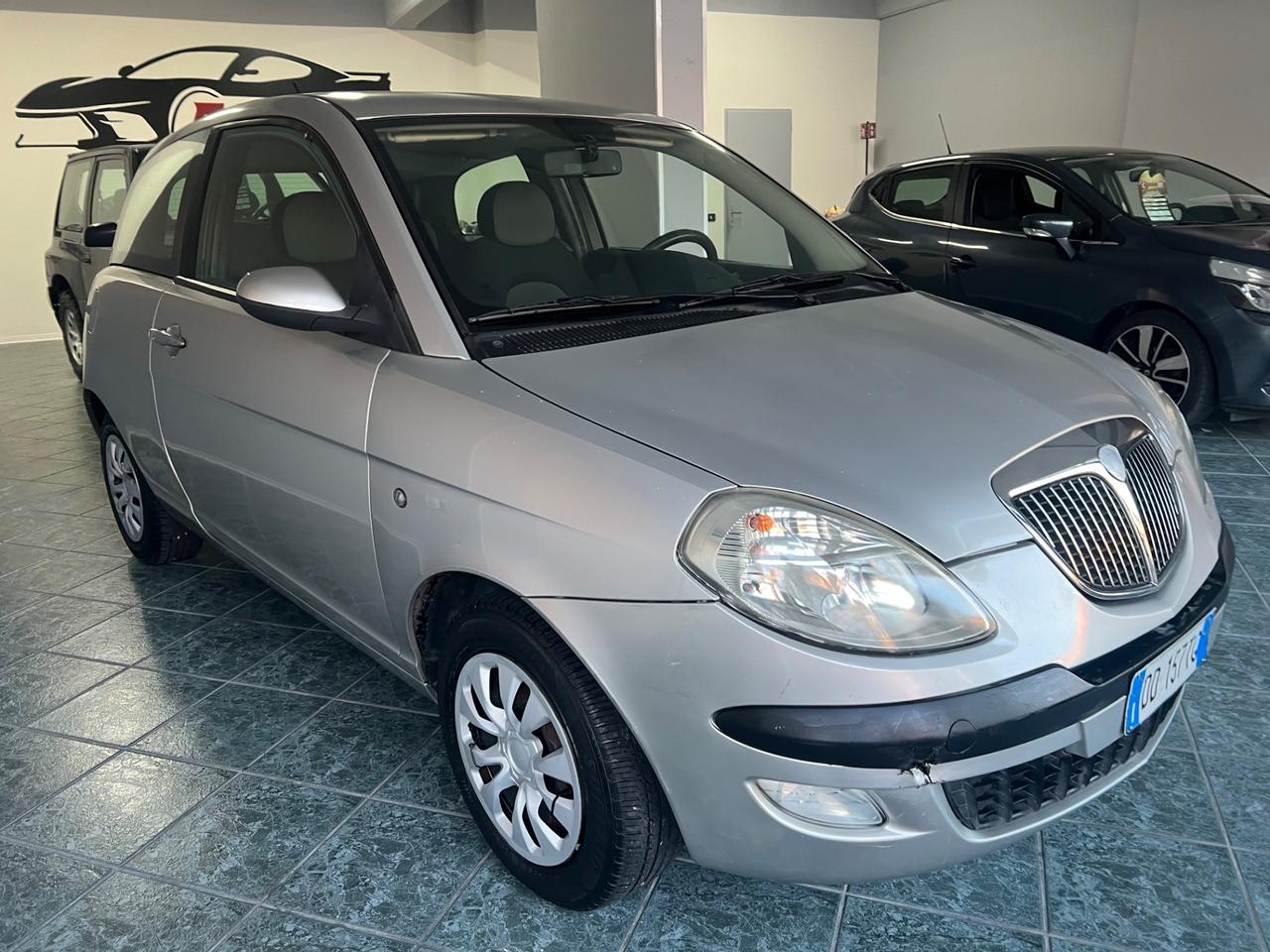Lancia Ypsilon 1.2 Argento