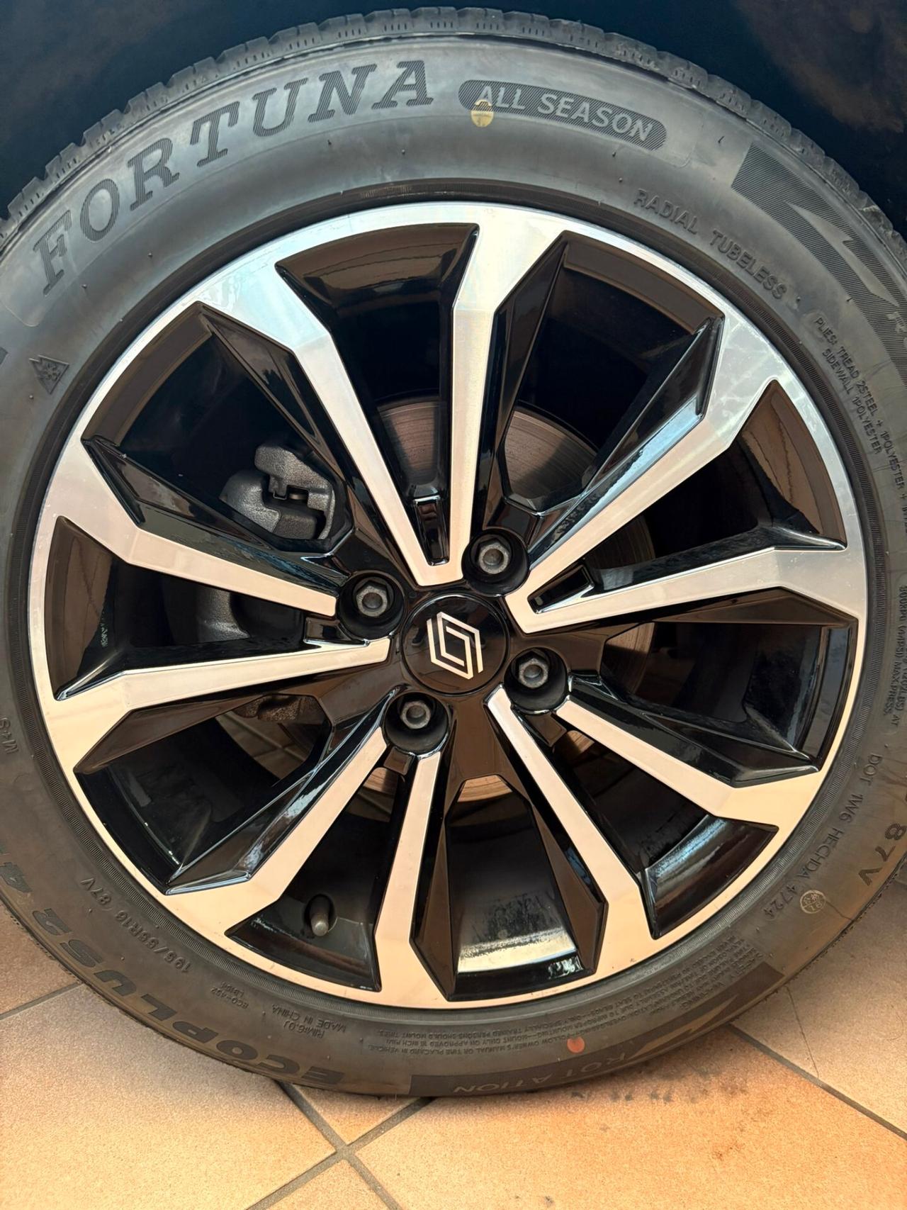 Renault Clio TCe 90 CV 5 porte Techno