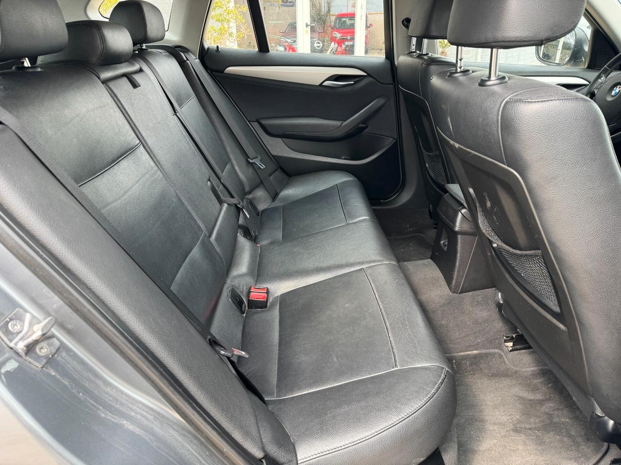 BMW X1 XDRIVE 20D FUTURA 2011