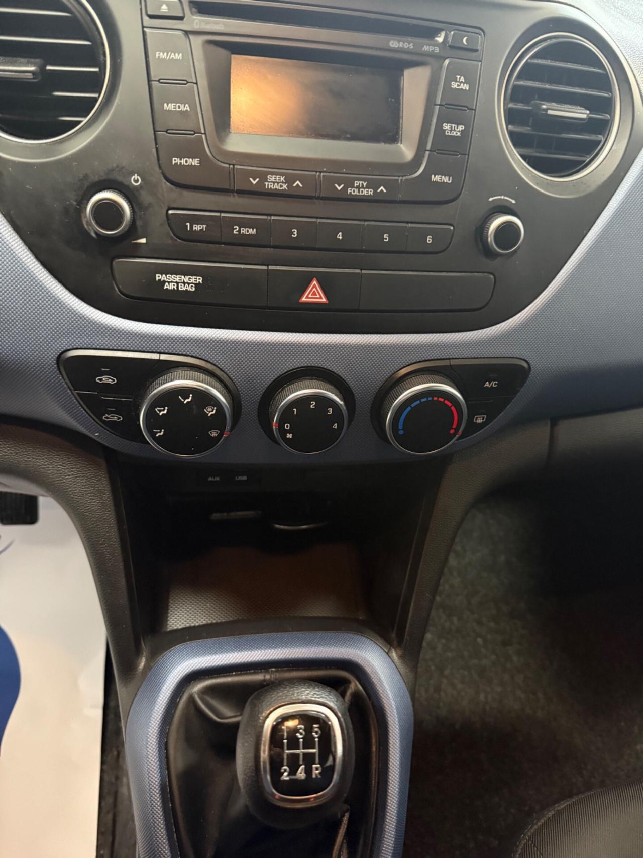 Hyundai i10 1.0 MPI Login 66CV Ok Neopatentati