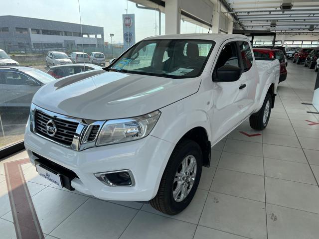 NISSAN Navara 2.3 dCi 4WD King Cab Acenta 4 POSTI 4 PORTE