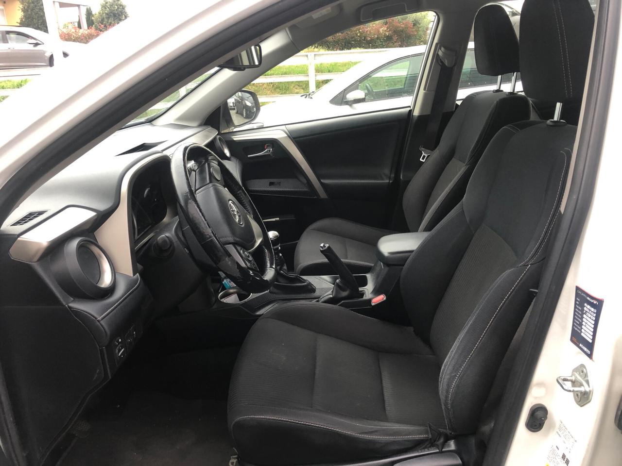 Toyota RAV 4 RAV4 2.0 D-4D 2WD Active