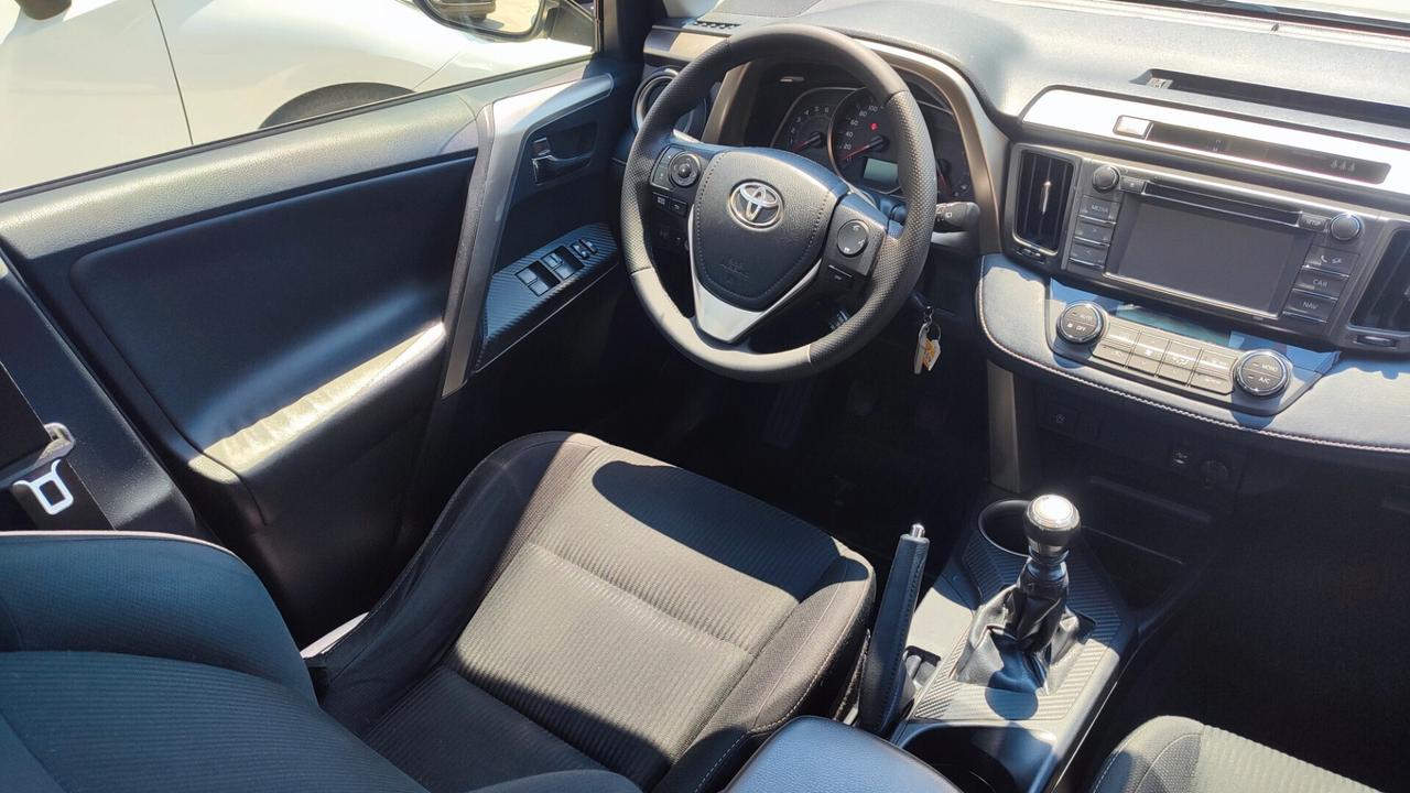 Toyota RAV 4 RAV4 2.0 D-4D 2WD Active