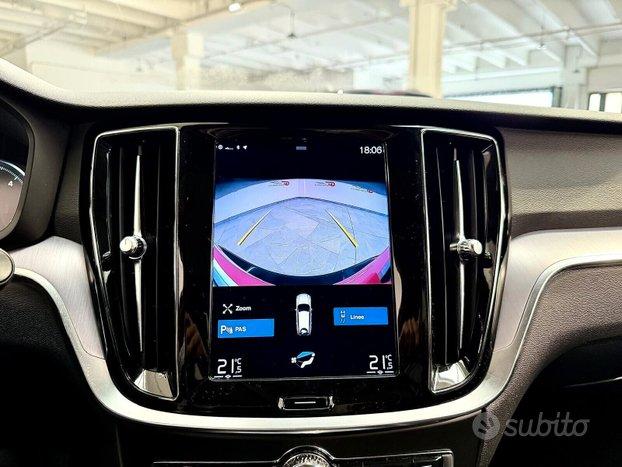 Volvo V60 Cross Country B4 (d) AWD automatico Plus