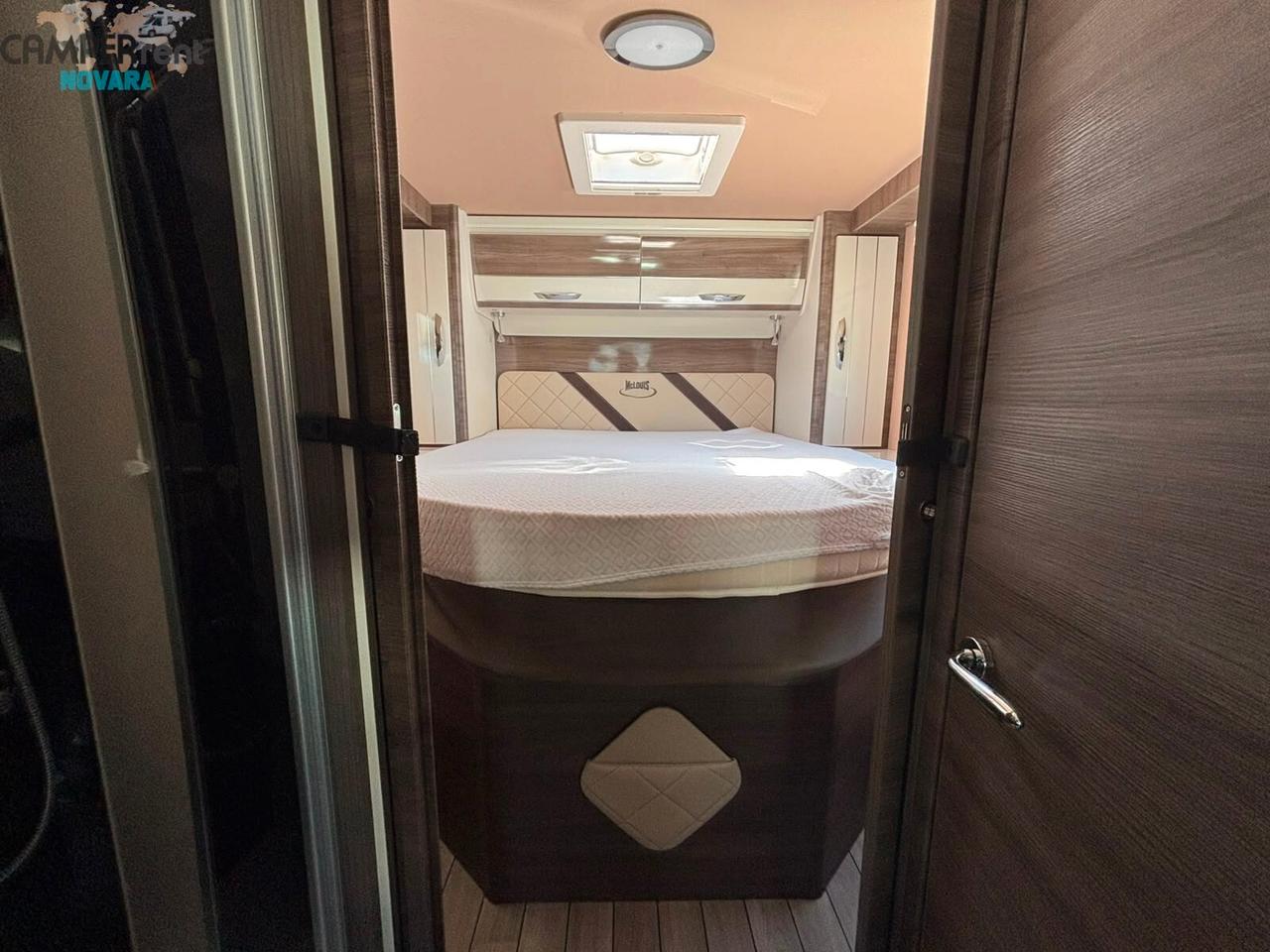 MCLOUIS MC4 881G - SEMINTEGRALE CON LETTO NAUTICO IN CODA