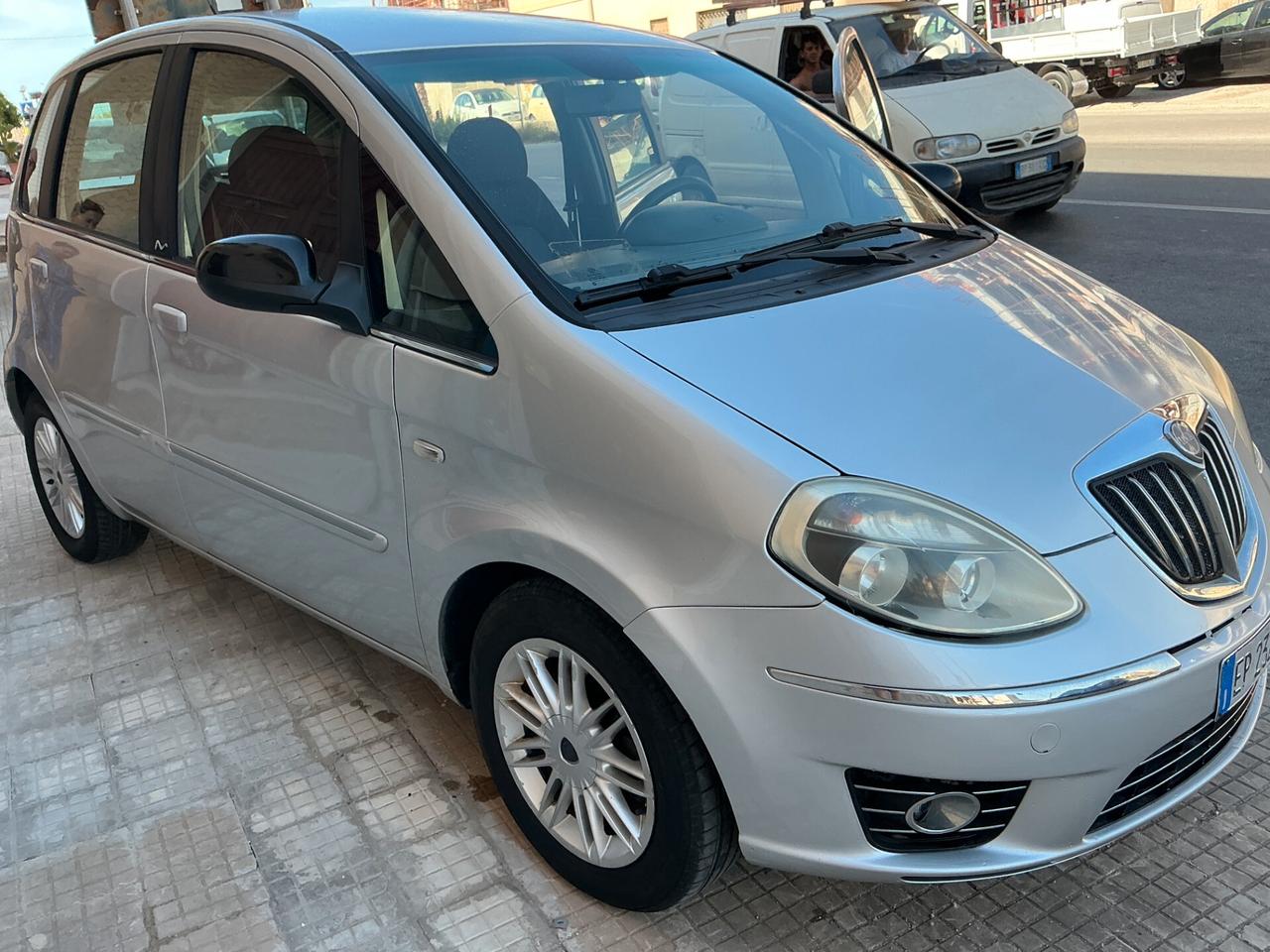 Lancia MUSA 1.3 Mjt 95 CV Gold
