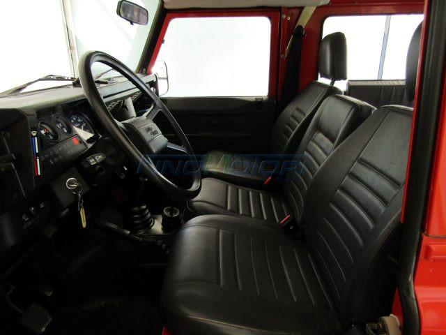 LAND ROVER Defender 90 2.5 84 CV 3 porte 6 POSTI