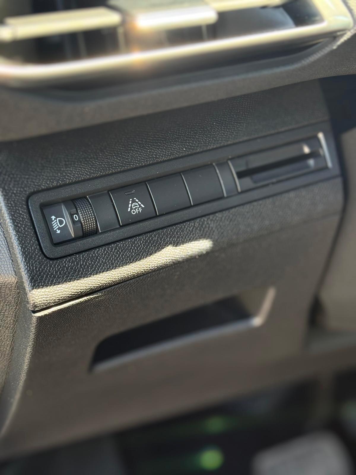 Peugeot 3008 BlueHDi 130 S&S EAT8 Allure Pack