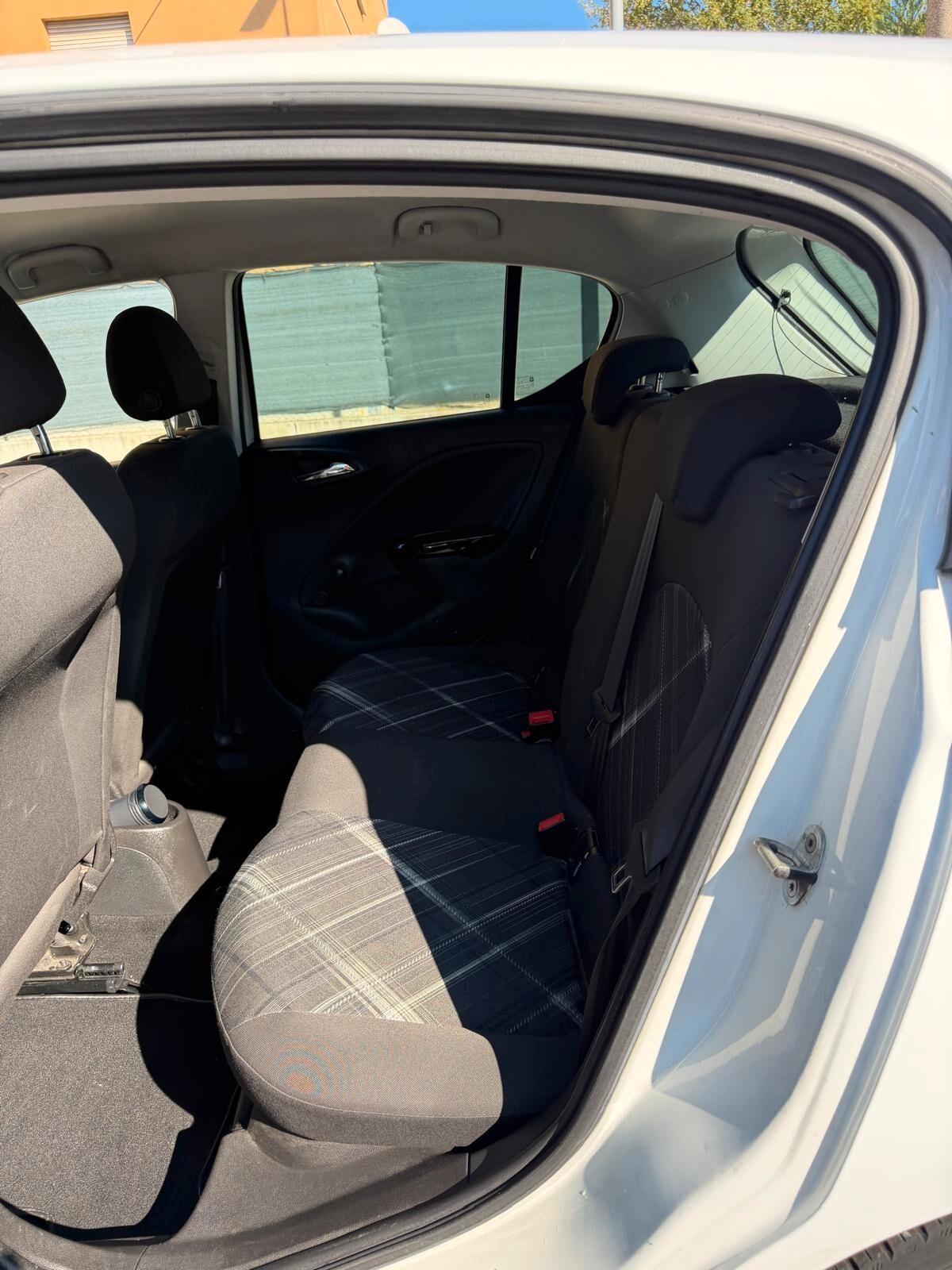 Opel Corsa 1.4 GPL - NEOPATENTATI - 12 MESI DI GARANZIA -