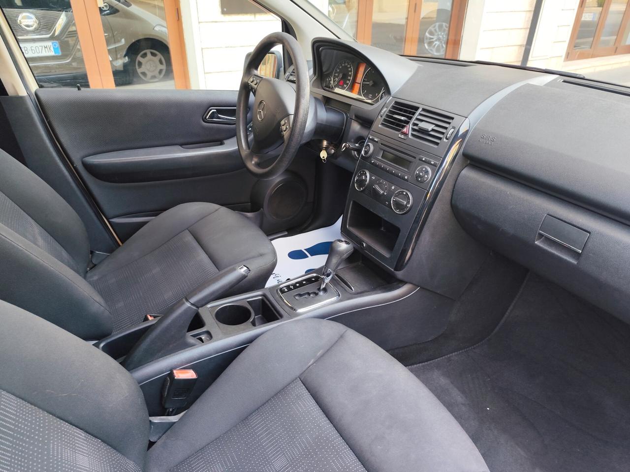 Mercedes-benz A 180 CDI 110CV CAMBIO AUTOMATICO
