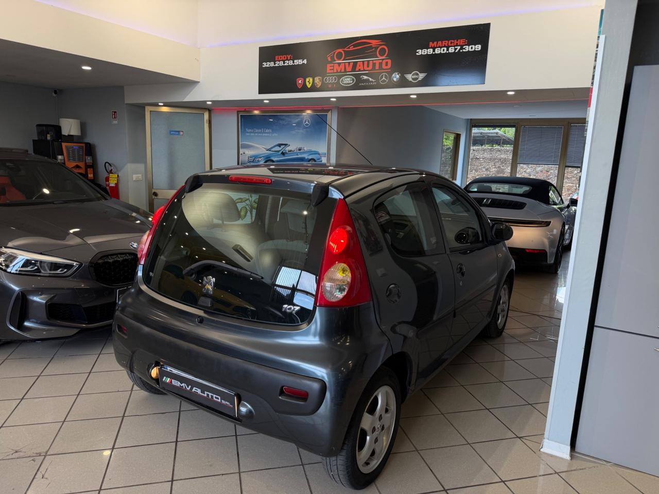 PEUGEOT 107 ('05'-'14') 107 1.0 68CV 5P SWEET YEARS (50 KW) Ok. neopatentati