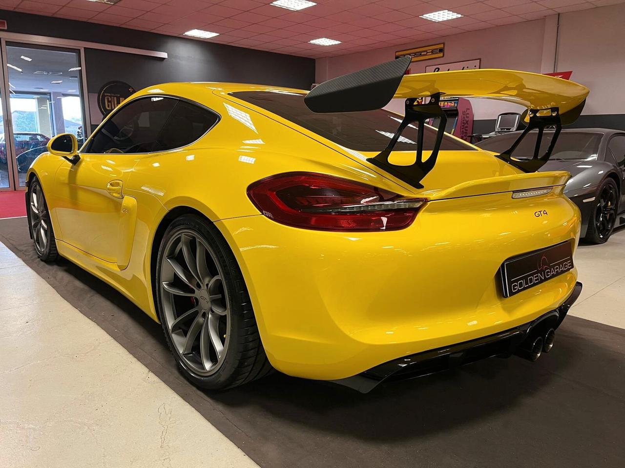 Porsche Cayman (981) GT4