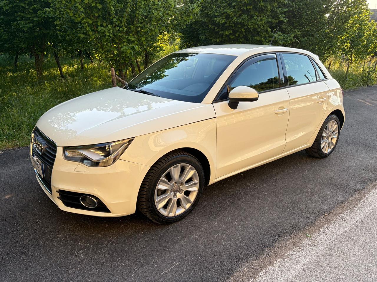 Audi A1 SPB 1.6 TDI 105cv Ambition