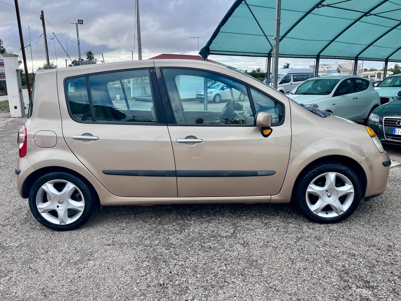 Renault Modus 1.5 dCi 82CV Luxe Dynamique