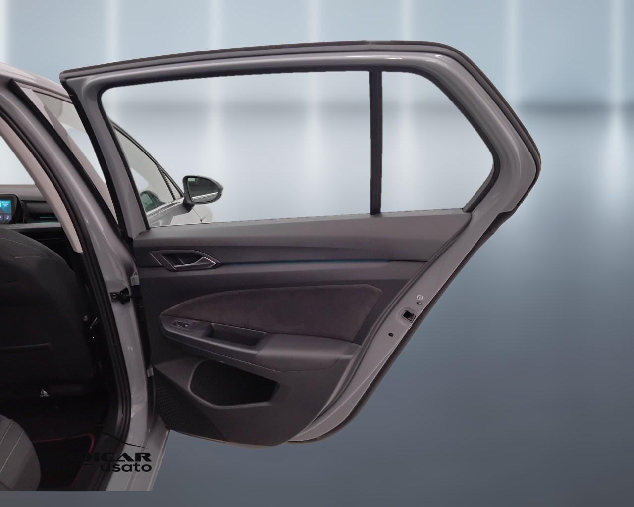 VOLKSWAGEN Golf VIII 2020 - Golf 2.0 tdi Style 115cv