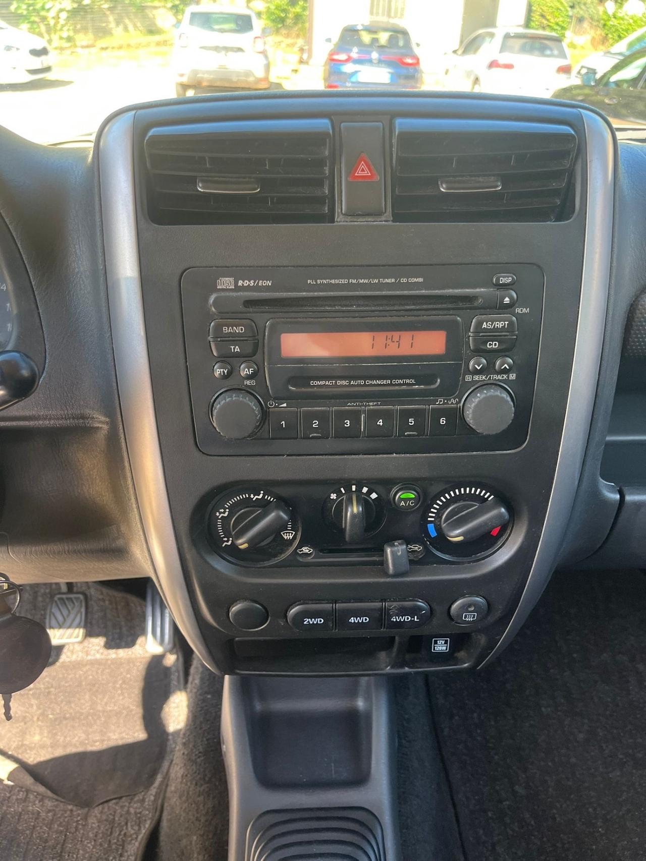 Suzuki Jimny 1.3i 16V cat 4WD Special