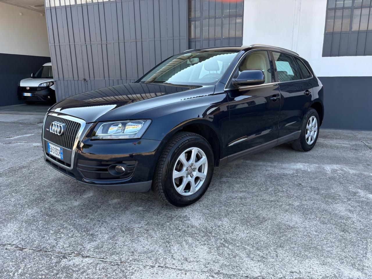 Audi Q5 2.0 TDI 143 CV.quattro 1ºproprietario. Garanzia