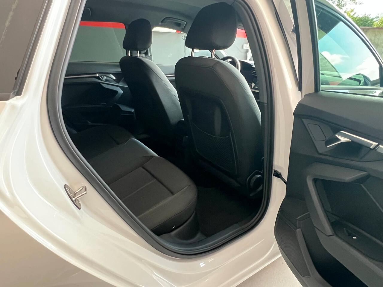 Audi A3 SPB 30 TFSI Business