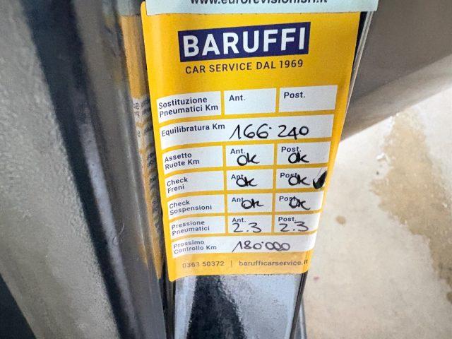 TOYOTA Yaris 1.0 5 porte OK NEIèATENTATI BòUETHOOT