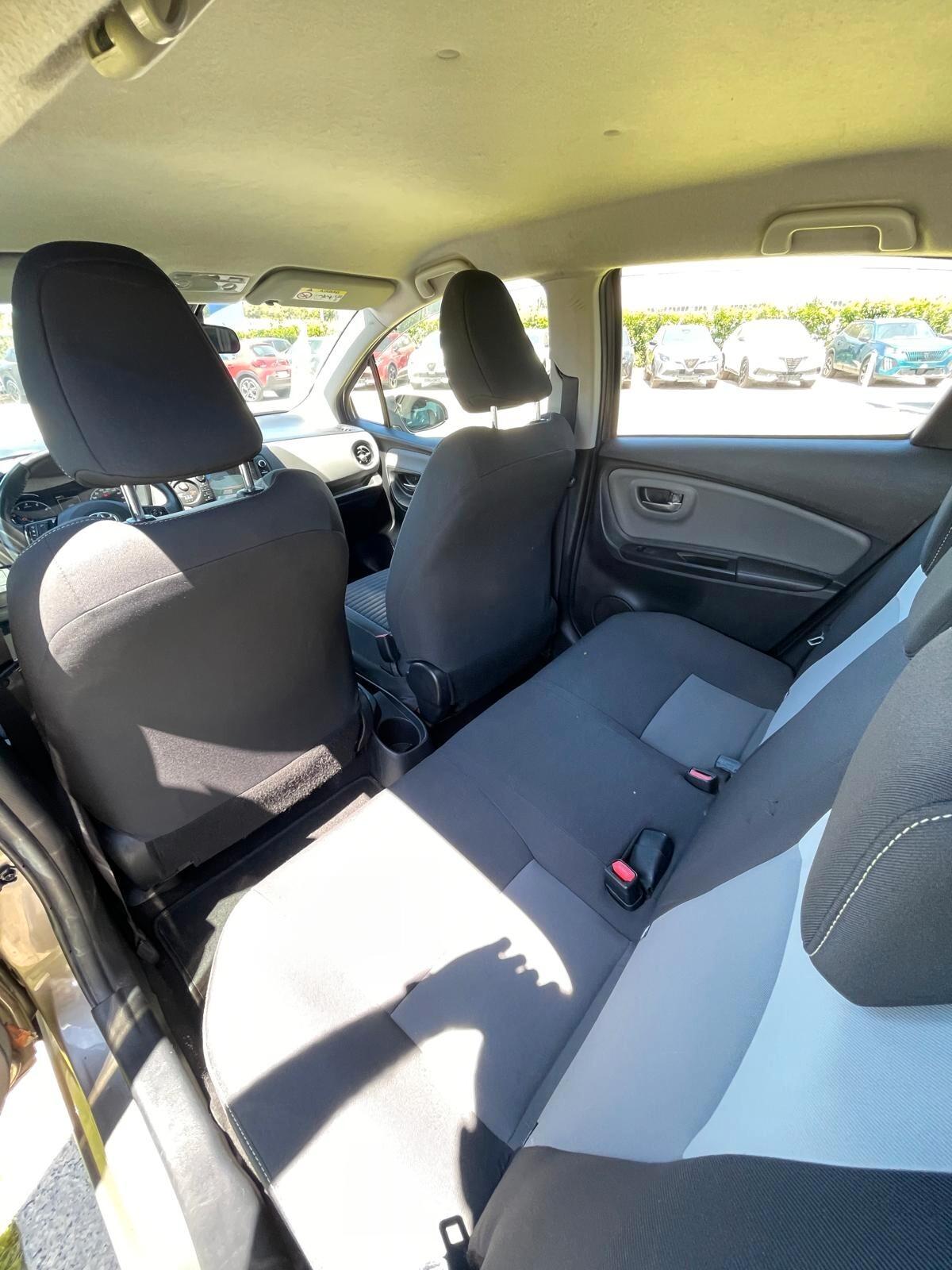 Toyota Yaris 1.5 5 porte Lounge