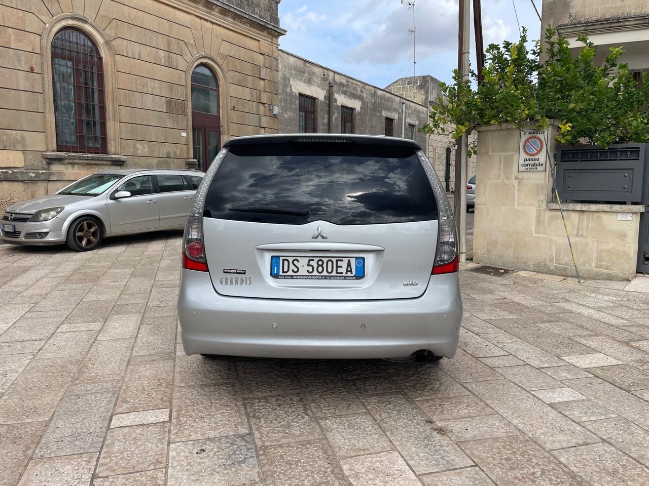 Mitsubishi Grandis 2.0 TDI 7 Posti