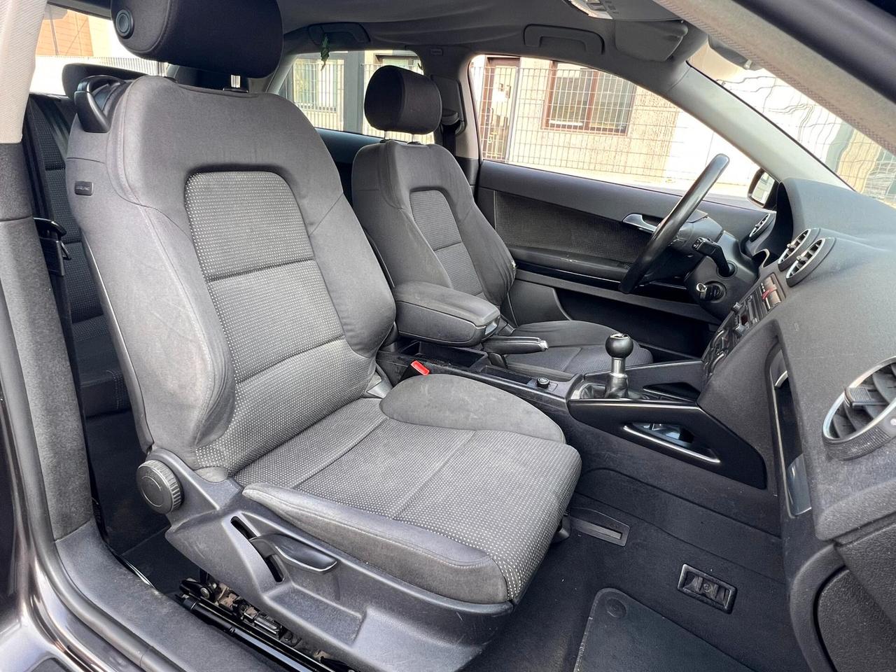 Audi A3 1.6i-U.Prop-Tag.Cert-GancioTraino-2005