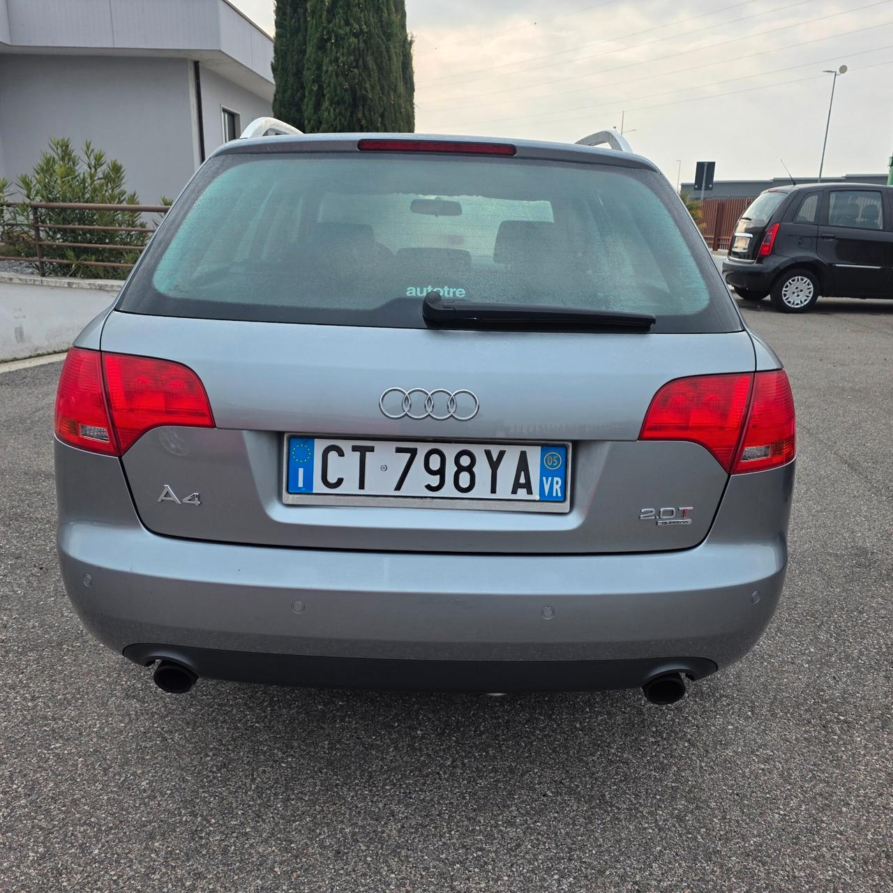 Audi A4 2.0 16V TFSI Avant quattro