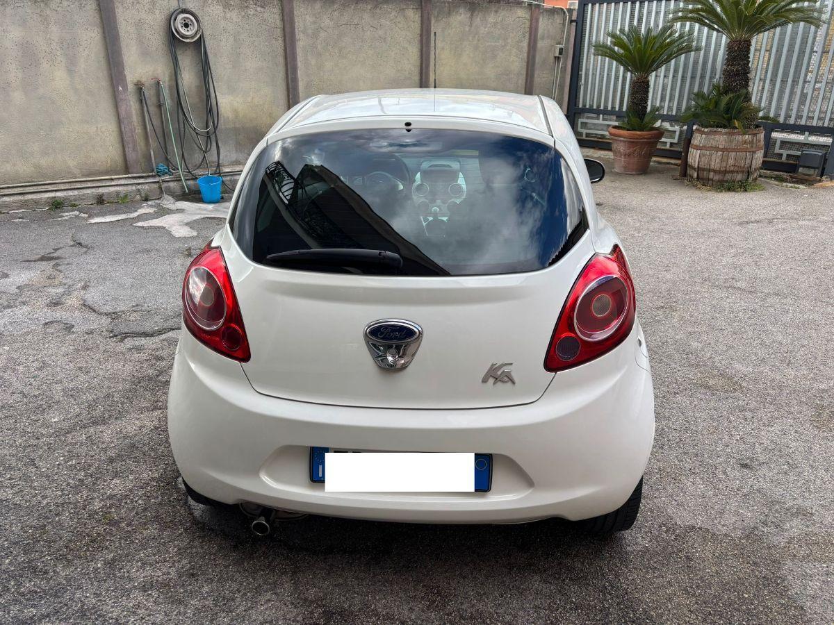 FORD Ka 1.2 8V 69CV Titanium