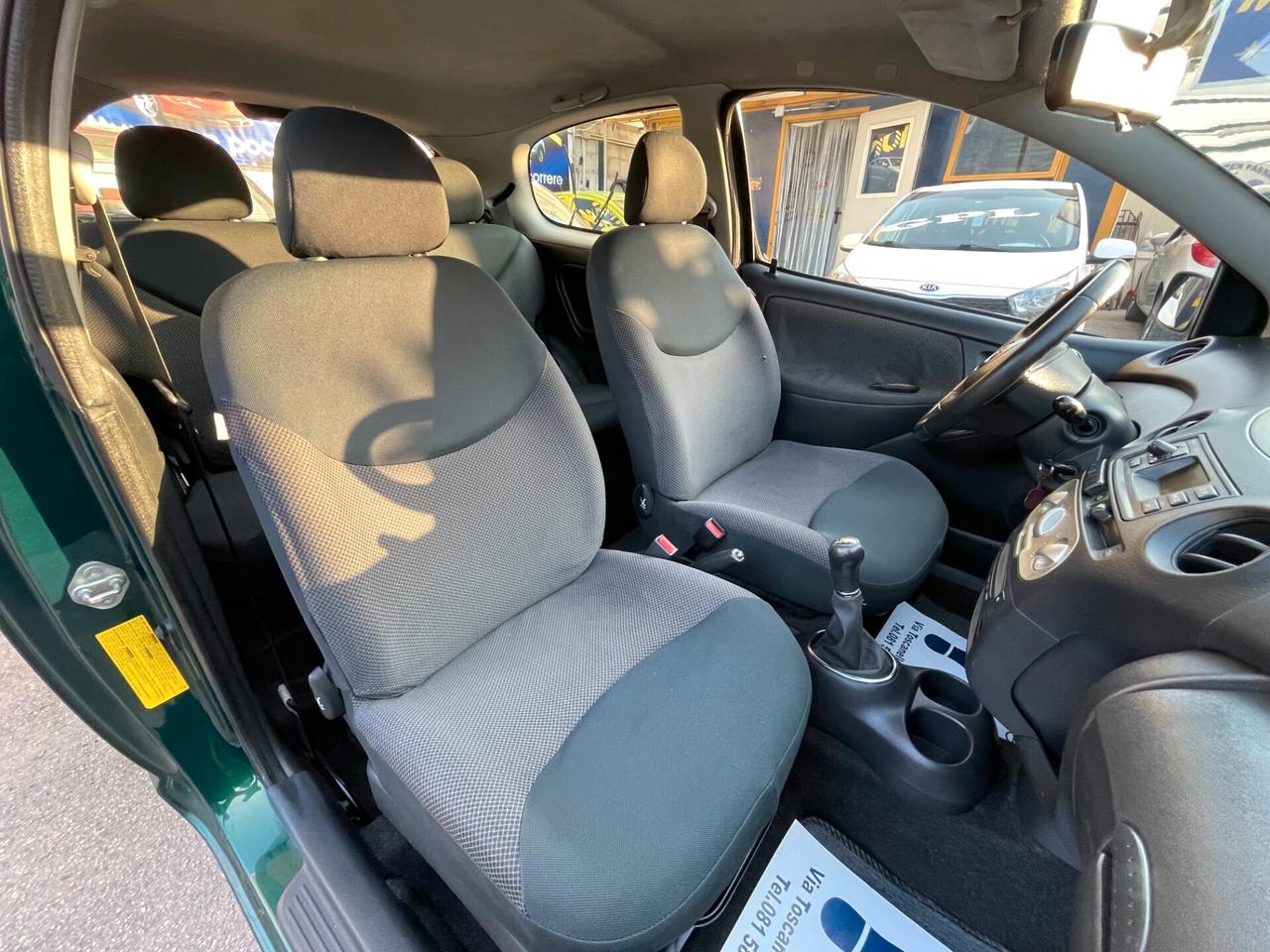 Toyota Yaris 1.4 tdi D-4D cat 3 porte Sol