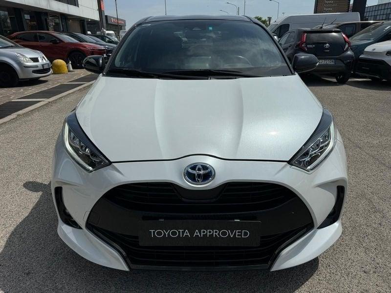 Toyota Yaris Hybrid Lounge MY22