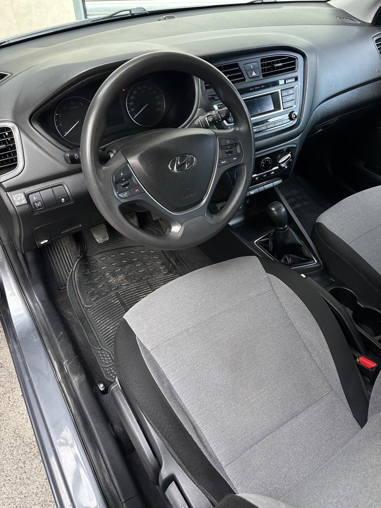Hyundai i20 1.2 MPI 75cv GPL 5 porte Classic