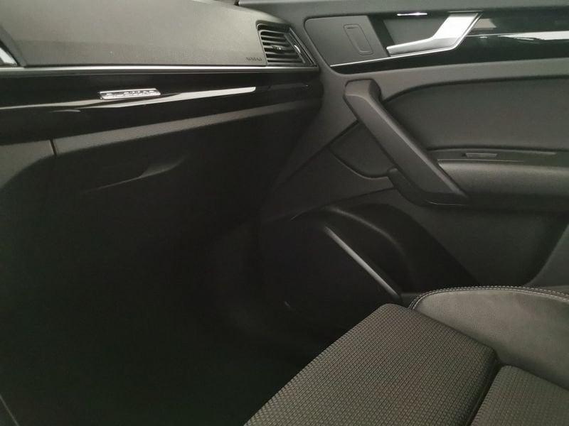 Audi Q5 Sportback 40 2.0 tdi mhev 12V Identity Black quattro s-tronic