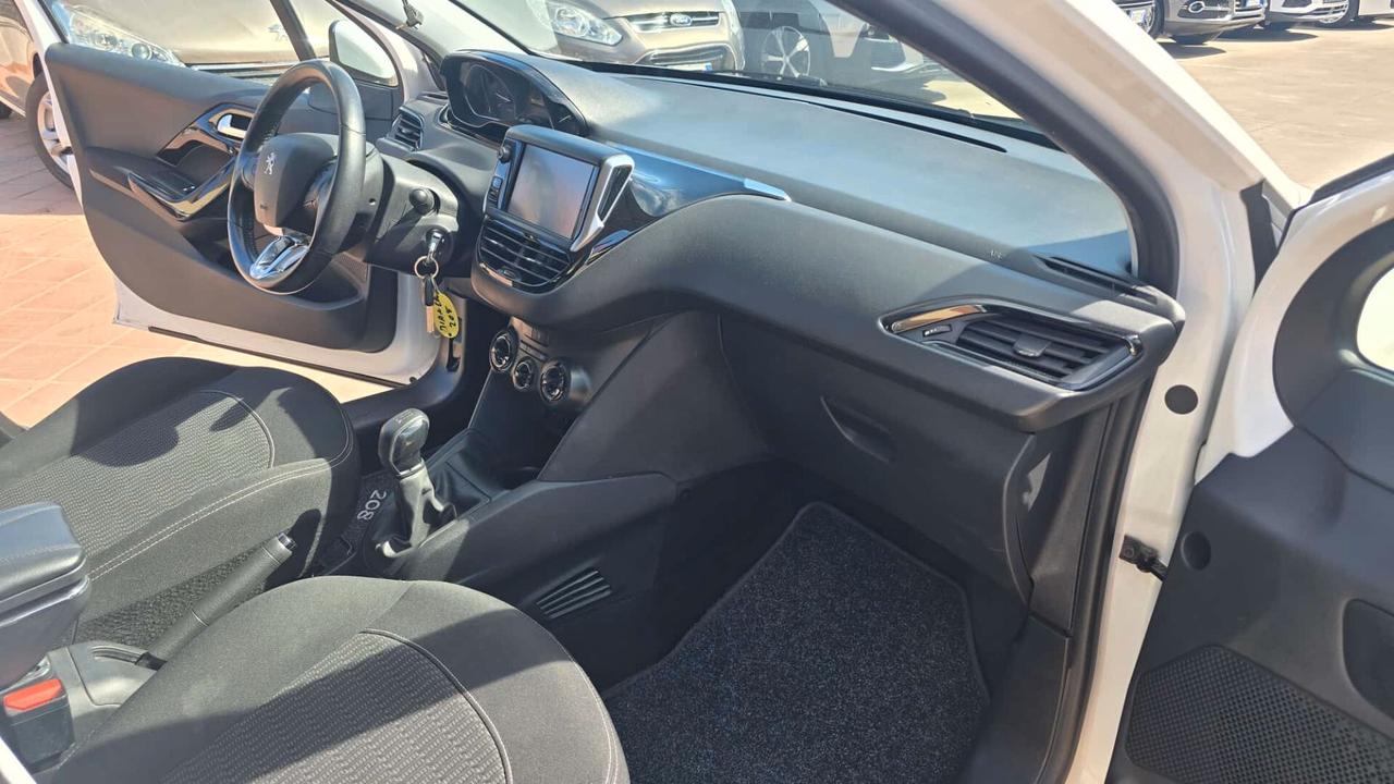 Peugeot 208 BlueHDi 75 5 porte allure
