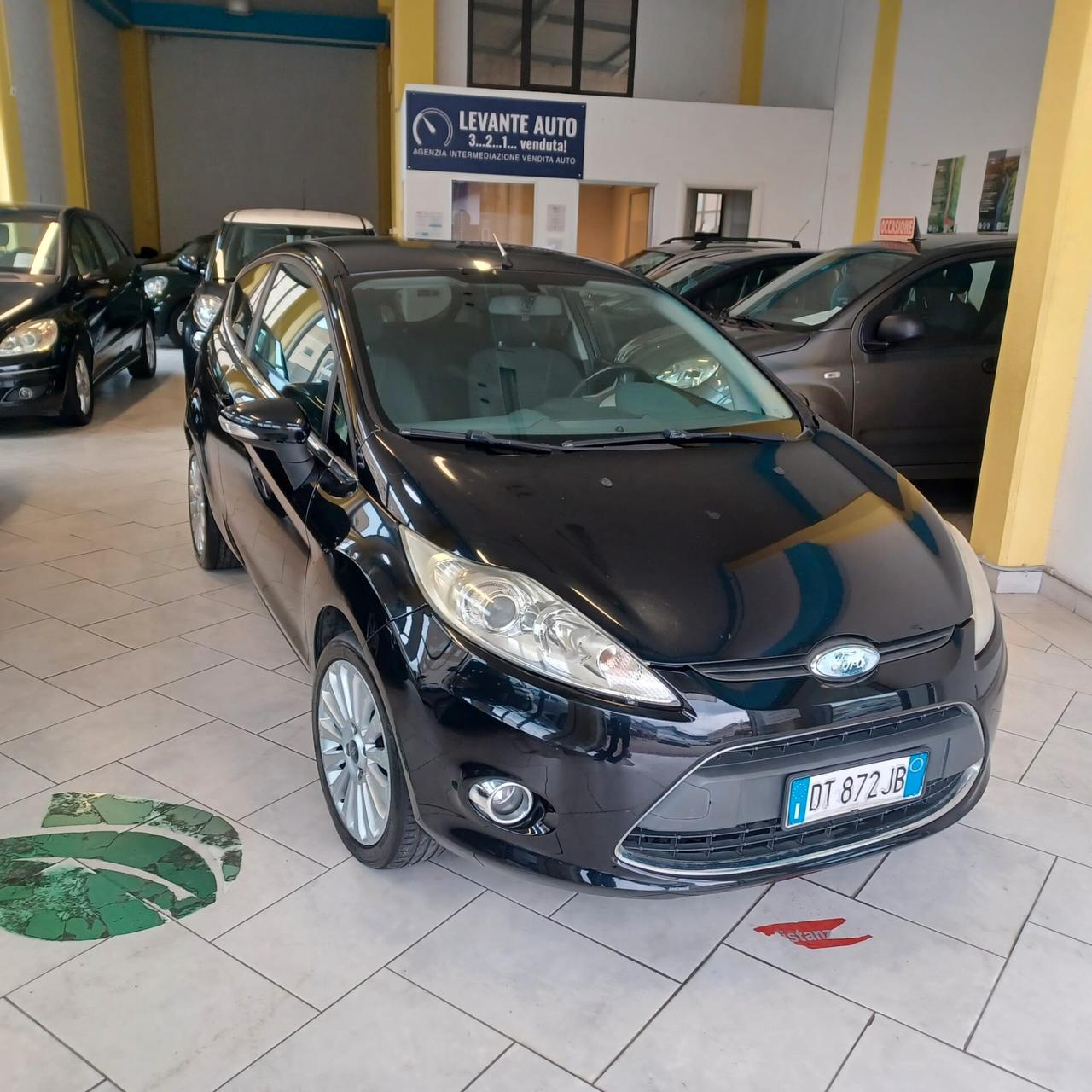 ECONOMICA BUONO STATO FIESTA 1.2 NEOPATENTATI