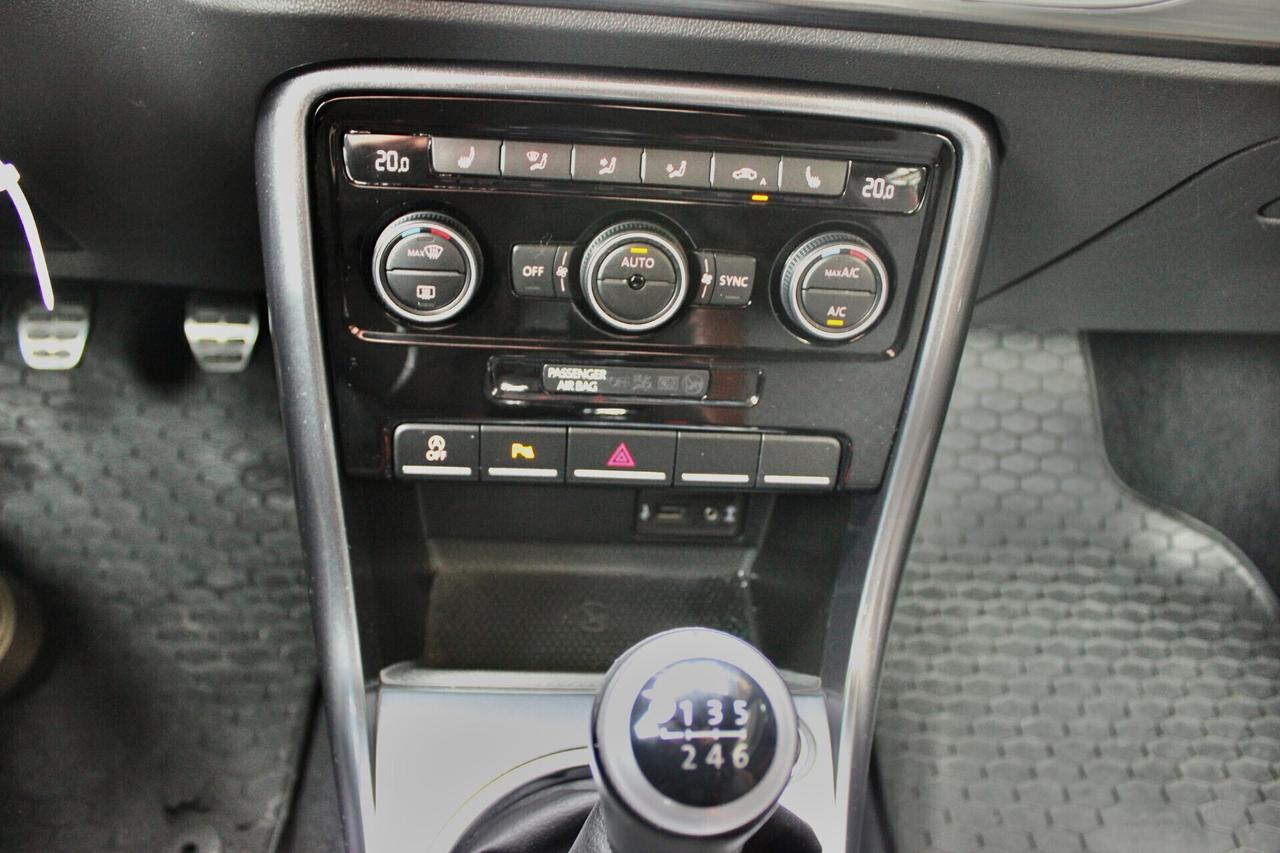 VOLKSWAGEN MAGGIOLINO 1.2 TSI ALLSTAR SPORT 6 MARCE PER NEOPATENTATI