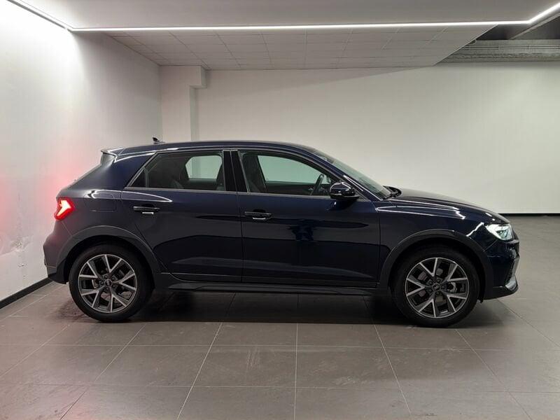 Audi A1 A1 CITYCARVER 30 1.0 TFSI ADMIRED S-TRONIC 110CV
