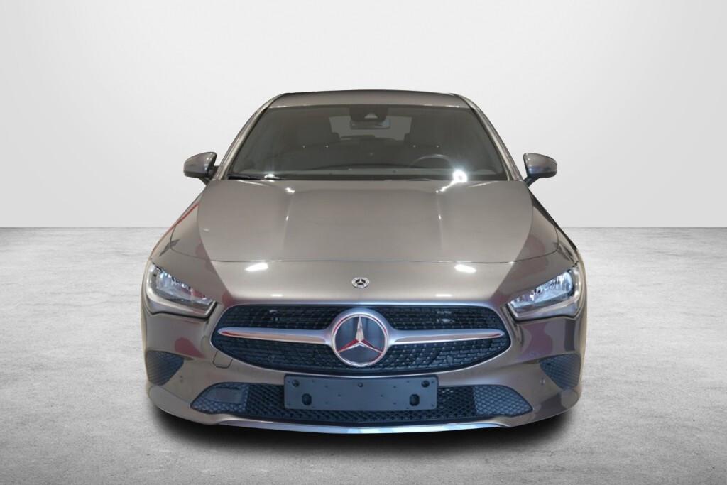 MERCEDES CLA SHOOTING BRAKE 180D AUTOM