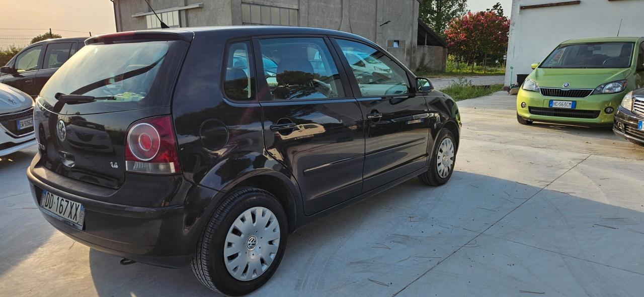 Volkswagen Polo 1.2/64CV 12V 5p. Trendline