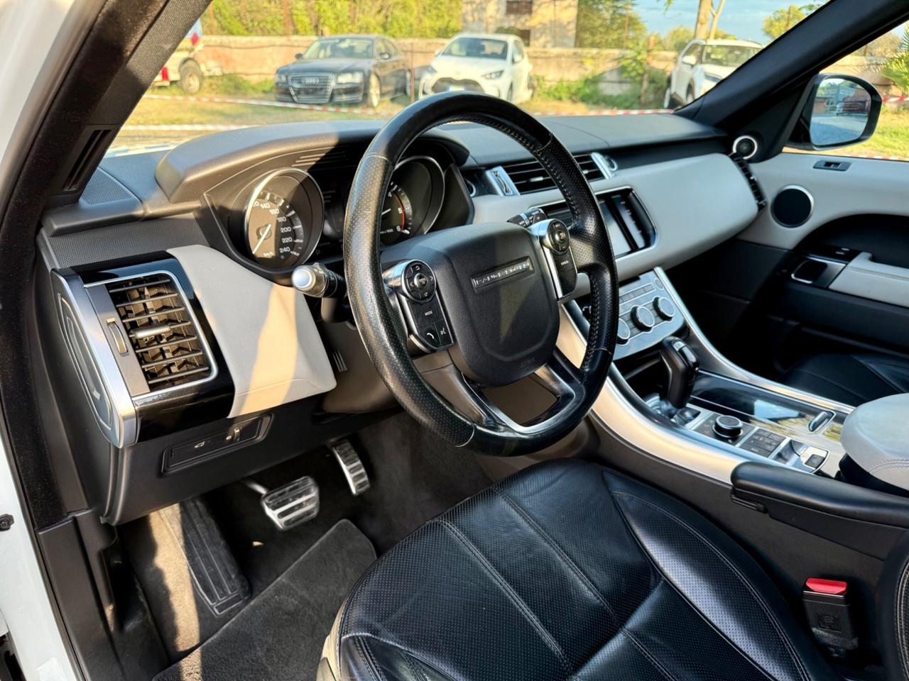 Land Rover Range Sport 3.0 TDV6 HSE Dynamic