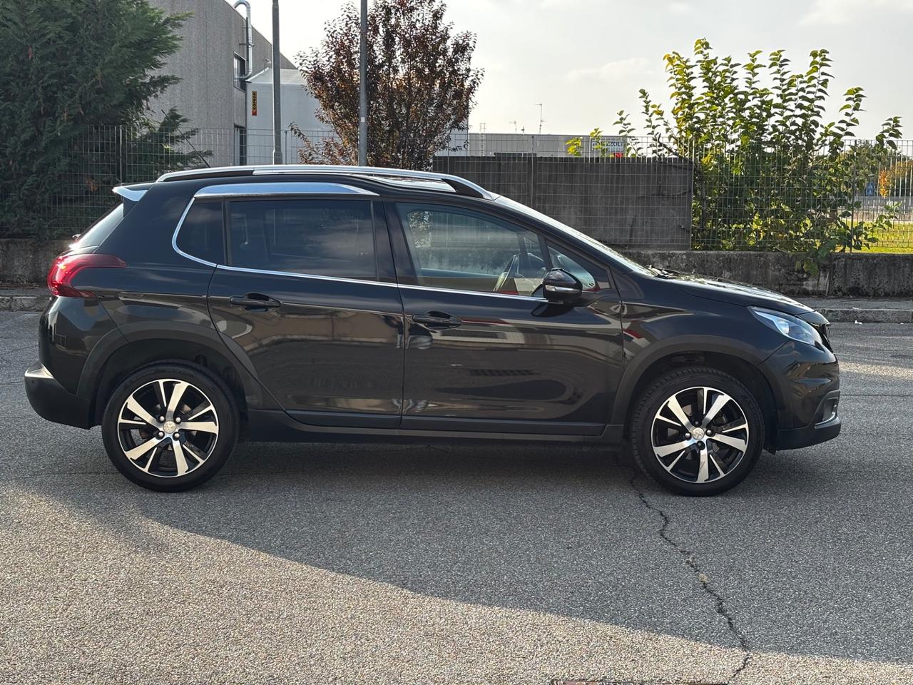 Peugeot 2008 BlueHDi 120CV, UNI PRO, GARANZIA