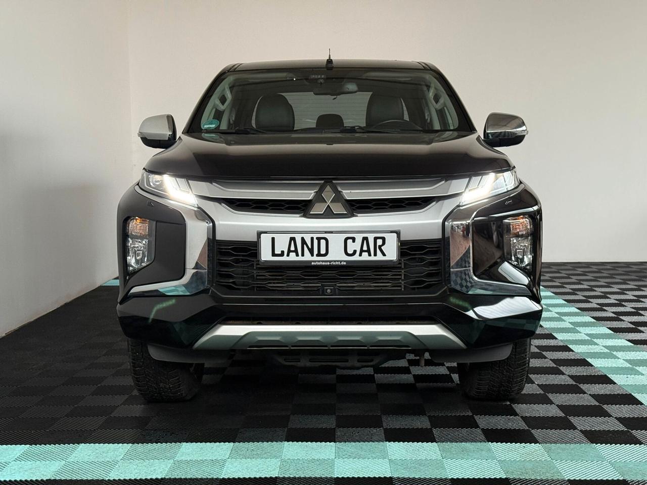 Mitsubishi L200 150CV 2.3 D Double Cab 4x4 Hurricane