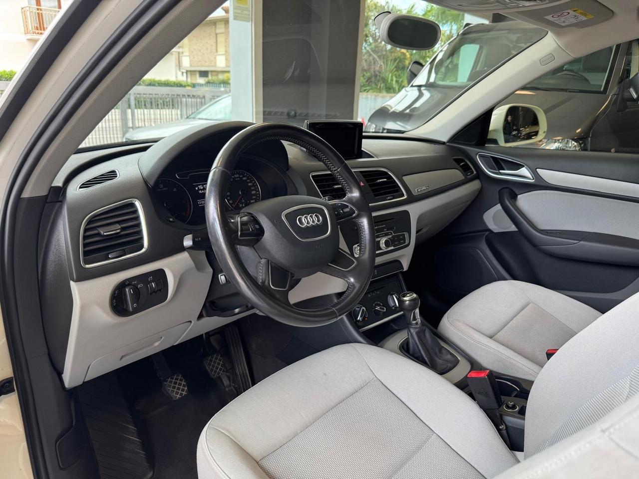 Audi Q3 2.0 TDI quattro Business