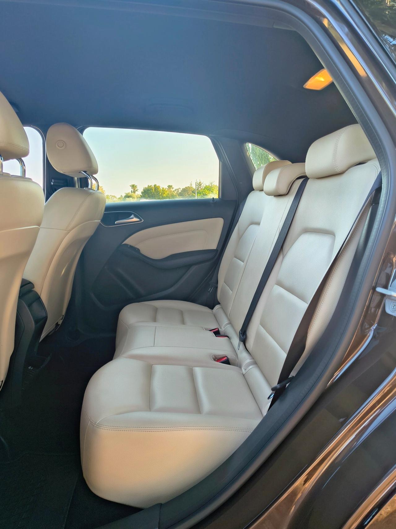 Mercedes Benz B 180 d 1.5 diesel 109cv Sport